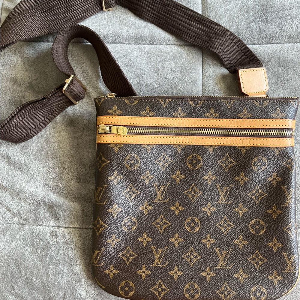 Look alike Louis Vuitton bag